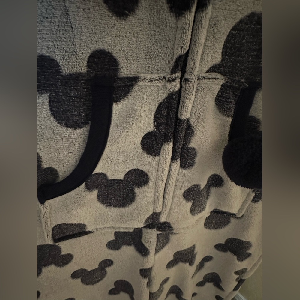 Disney Mickey Mouse Gray Fleece Onesie Pajamas Women’s Medium Cozy Lounge - Picture 5 of 6